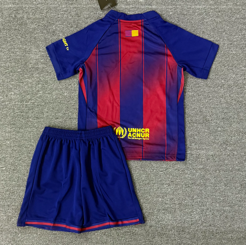 Ensemble pour enfant 25/26 ans Le 12 -ème Maillot Barcelone Domicile, maillot et short bleu pour jeunes supporters.