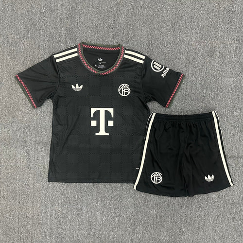 Ensemble enfant Bayern Munich extérieur, maillot et short, pour 2-3 ans, de la marque Le 12 -ème Maillot.