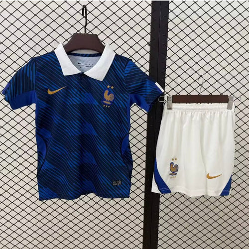 Ensemble pour enfant France 25/26 ans, marque Le 12 -ème Maillot, vêtements confortables pour jeunes enfants.