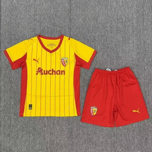 Ensemble pour enfant 25/26 ans Le 12 -ème Maillot, maillot domicile avec le logo de Lens, vêtement coloré et confortable.
