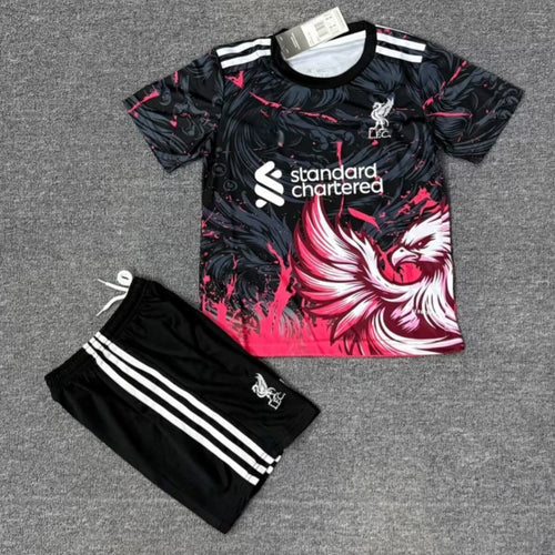 Ensemble pour enfant Liverpool Le 12 -ème Maillot, taille 25/26, vêtements sportifs pour garçon ou fille, look sportif coloré.