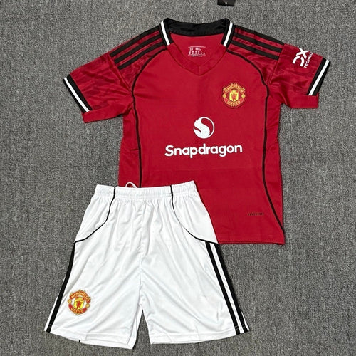 Ensemble enfant Manchester United domicile Le 12-ème Maillot, maillot rouge avec logo et short assorti, pour enfants de 2-3 ans.