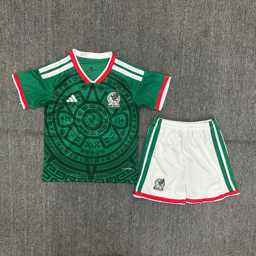 Ensemble enfant Mexique domicile Le 12 -ème Maillot pour garçon 2-3 ans, maillot et short aux couleurs du Mexique.