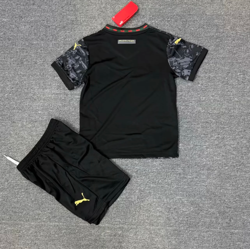Ensemble enfant Portugal Le 12 -ème Maillot, taille 25/26, t-shirt et short pour garçon, vêtements sportifs colorés.