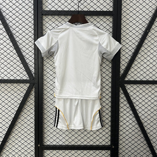 Ensemble enfant Real Madrid 25/26, maillot et short pour garçon de 2-3 ans, marque Le 12-ème Maillot.