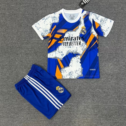 Ensemble pour enfant Real Madrid bleu 25/26 ans, logo et détails du maillot Le 12 -ème Maillot, tissu confortable.