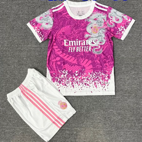 Ensemble pour enfant Real Madrid rose 25/26, marque Le 12 -ème Maillot, vêtement confortable pour jeunes fans.