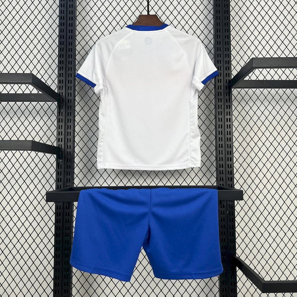 Kit Enfant Angleterre 2025 de Le 12 -ème Maillot, maillot et accessoires pour enfants de 2 à 3 ans.