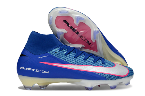 Crampons Air Zoom Mercurial Superfly IIX pour football, chaussures de sport Nike, vue de côté avec crampons en détail.