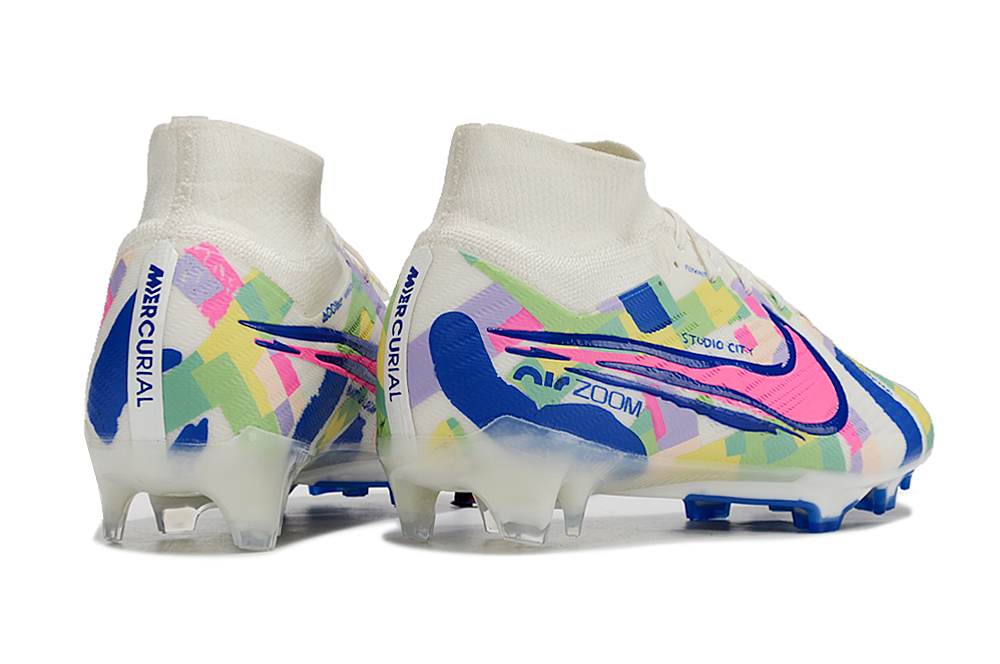 Crampons Mercurial Superfly IX Elite de Le 12-ème Maillot, conçus pour le football avec semelles en caoutchouc et fixation solide