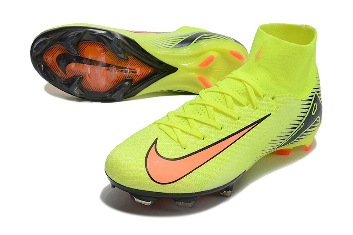 Crampons Mercurial Superfly IX Elite de Le 12 -ème Maillot, adaptés pour le football, avec semelles en acier et design performant.