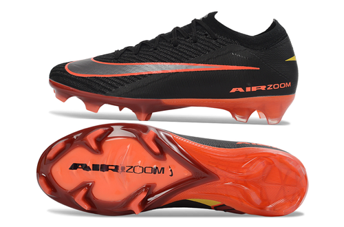Crampons Nike Zoom Mercurial Vapor 16 Elite XXV pour football, semelles à crampons en métal, design en bleu et blanc.