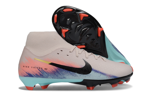 Crampons Mercurial Superfly 10 Academ, chaussures de football pour terrain dur, en cuir avec crampons métalliques.