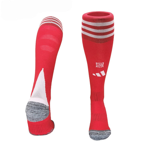 Chaussettes domicile Bayern Munich Le 12 -ème Maillot, en bleu avec le logo du club et des détails blancs visibles.