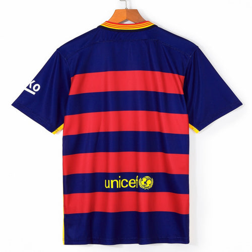 Maillot domicile rétro du FC Barcelone 2015-2016, version Le 12 -ème Maillot, avec logo et design classique blaugrana.