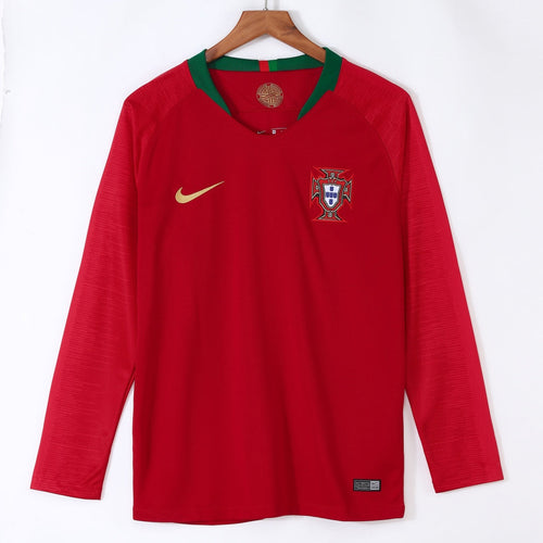Maillot domicile rétro du Portugal 2018 à manches longues, par Le 12 -ème Maillot, vue de face.
