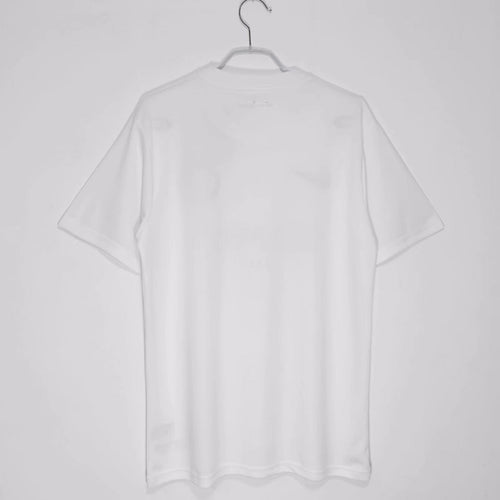 Maillot PSG rétro blanc 2020 Le 12-ème Maillot, maillot de football du Paris Saint-Germain, vue de face.