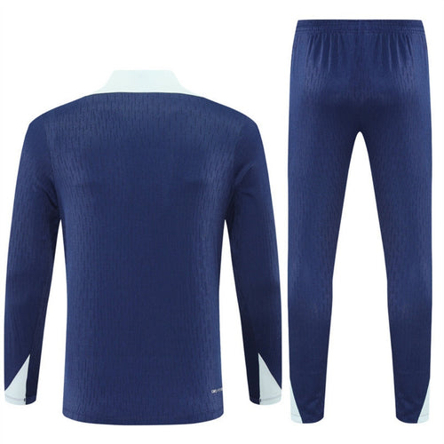 Ensemble Inter Milan bleu pour enfants, marque Le 12 -ème Maillot, comprenant maillot et short pour la saison 2025/26.