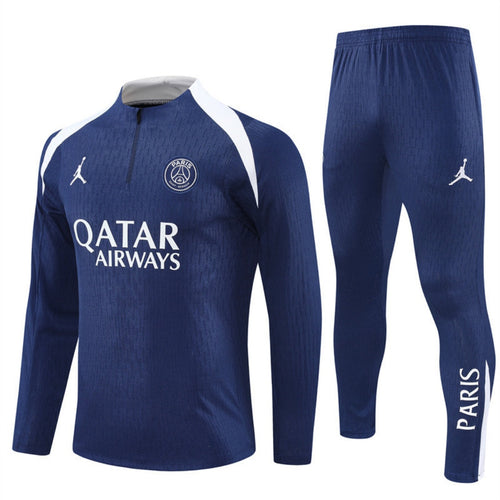 Ensemble de maillot Jordon PSG spécial bleu pour la saison 25/26, par la marque Le 12-ème Maillot, vue de l’avant.
