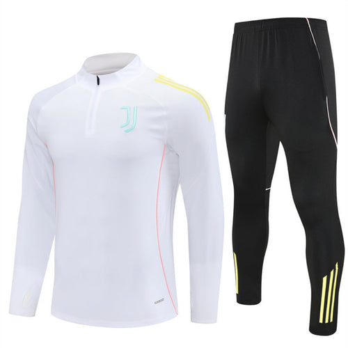 Ensemble Juventus Spécial B pour 25/26, maillot et shorts de football de la marque Le 12 -ème Maillot, en bleu et blanc.