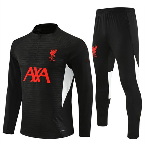 Ensemble Liverpool noir Le 12 -ème Maillot pour la saison 25/26, comprenant un maillot et un short assortis.