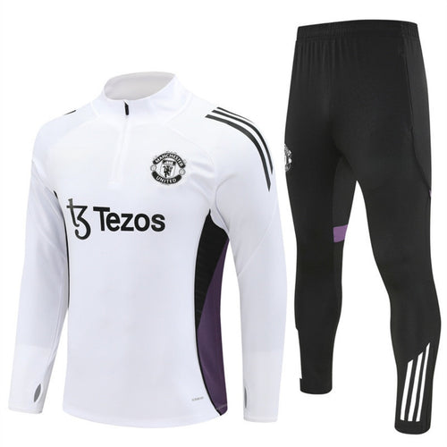 Ensemble Manchester United blanc pour la saison 25/26 de la marque Le 12-ème Maillot, maillot et short assortis.