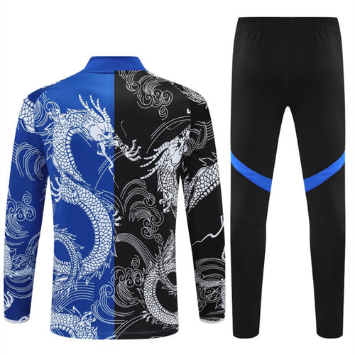 Ensemble Real Madrid bleu dragon pour 25/26 ans, maillot de football Le 12 -ème Maillot, style sportif et coloré.