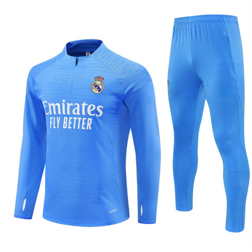 Ensemble Real Madrid bleu 25/26 par Le 12 -ème Maillot, maillot et short pour supporter le club.