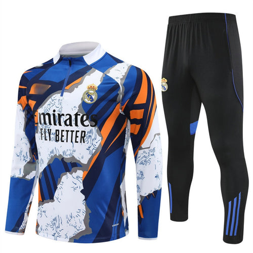 Ensemble Real Madrid 25/26 de la marque Le 12 -ème Maillot, maillot et short aux couleurs du club.