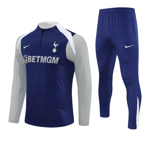 Ensemble Tottenham Spécial B de Le 12 -ème Maillot, maillot et short pour sport ou entraînement, blanc et bleu.