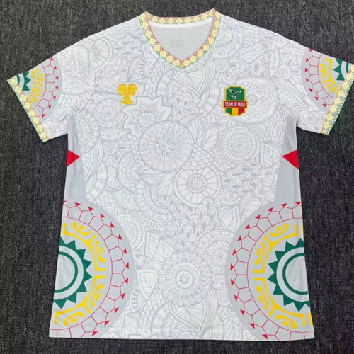Maillot Mali blanc 25/26 de la marque Le 12 -ème Maillot, maillot de football spécial Mali, vue de face.