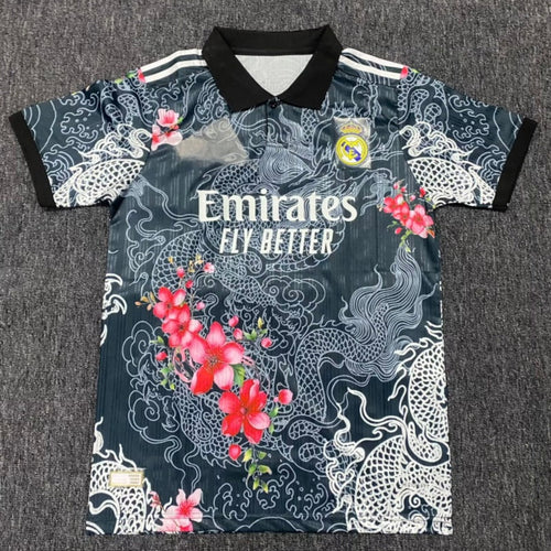 Maillot gris spécial Real Madrid 25/26 de la marque Le 12 -ème Maillot, polo pour supporter.