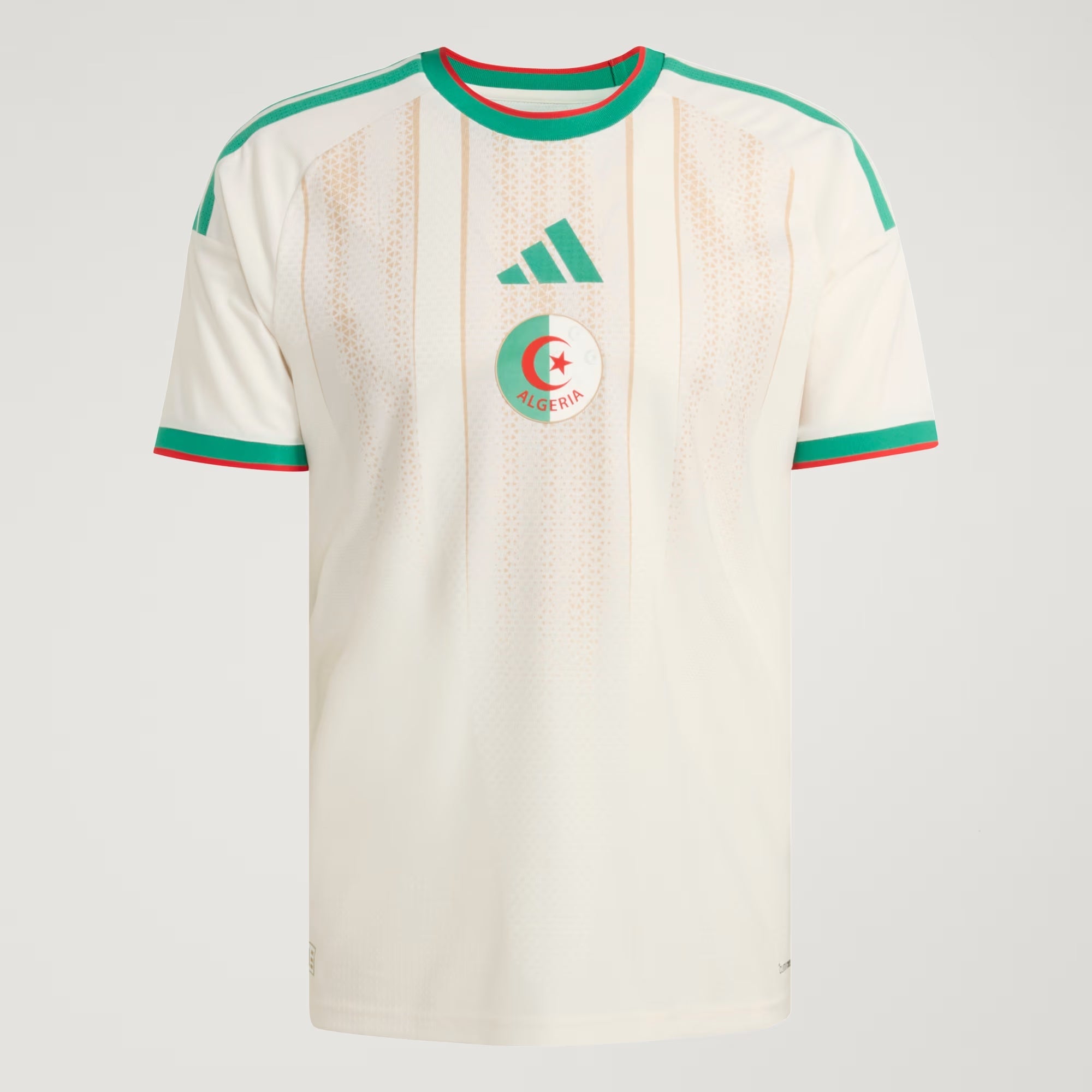 Maillot Algérie CAN 2025-26 Le 12, maillot de football avec design vert et blanc, vue de face.