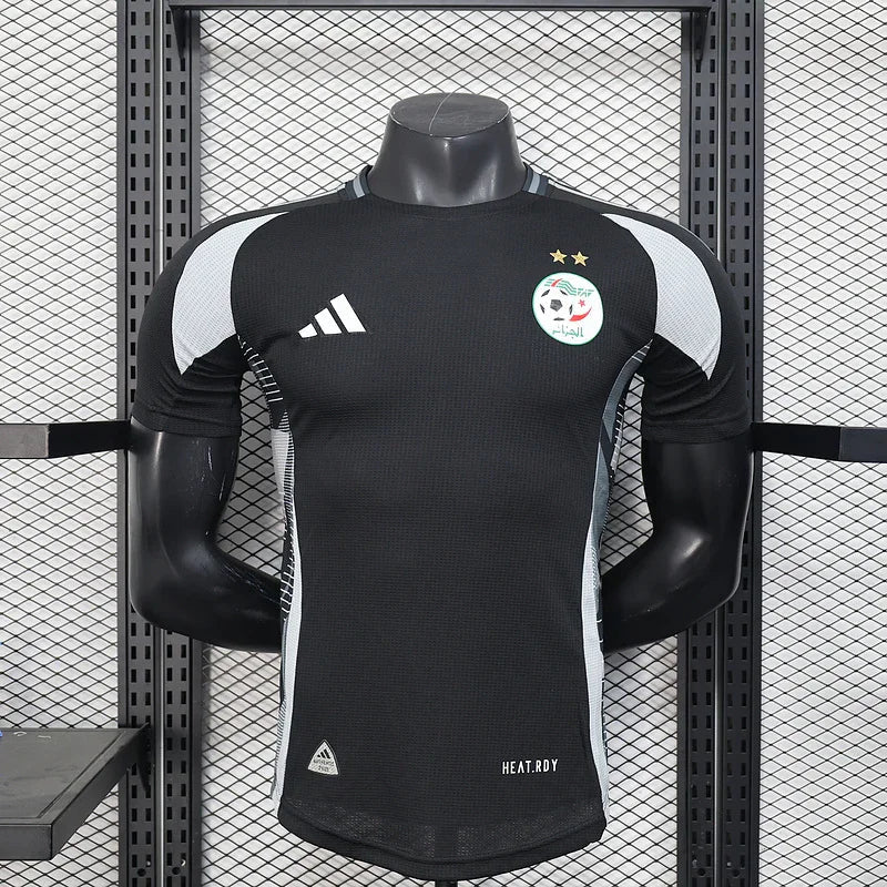 Maillot de football Algérie concept 2025-26 de la marque Le 12 -ème Maillot, vue de face avec design moderne.