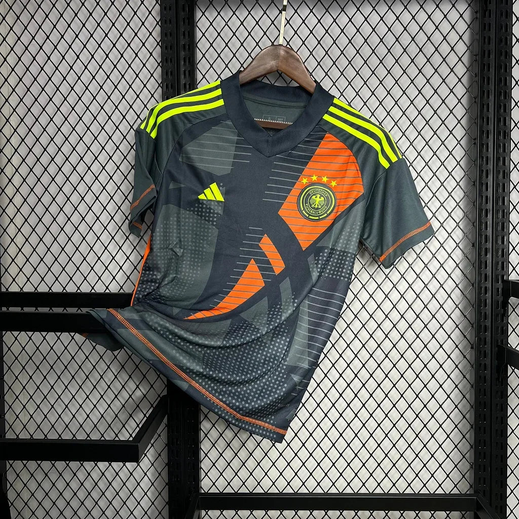Maillot de gardien de l'équipe Allemagne 2024-2025, marque Le 12, en tissu technique avec logo et design bleu et noir.