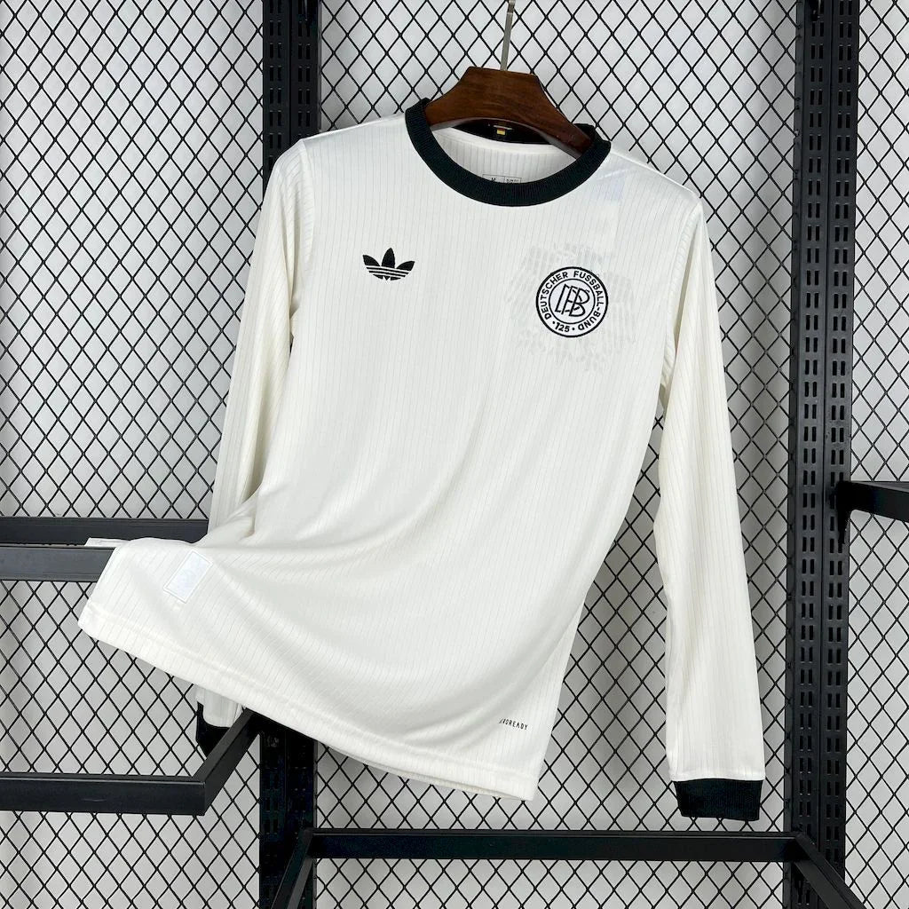 Maillot manches longues Allemagne Le 12 -ème Maillot, design concept 2025, en tissu technique avec logo officiel.