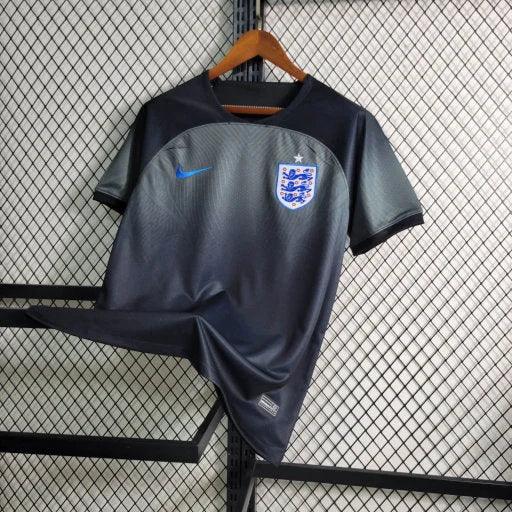 Maillot extérieur de l'équipe Angleterre 2023/24 Le 12, maillot de football avec logo et design officiel.