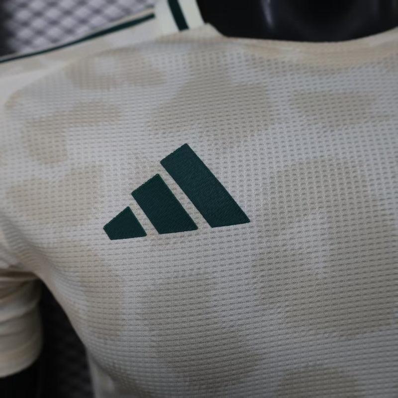 Maillot Arabie Saoudite Coupe du Monde 2026 Le 12, maillot de football avec logo et design officiel, vue de face.