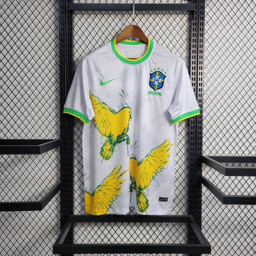 Maillot Brésil édition spéciale Le 12 -ème Maillot, maillot de football avec design unique et logo national.