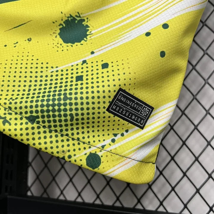 Maillot Brésil de football Le 12 -ème Maillot, concept 2024-2025, vue de face avec détails du design et logo.
