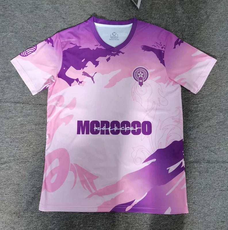 Maillot Maroc concept 2025-26 de la marque Le 12 -ème Maillot, vue de face avec design moderne et couleurs du drapeau marocain