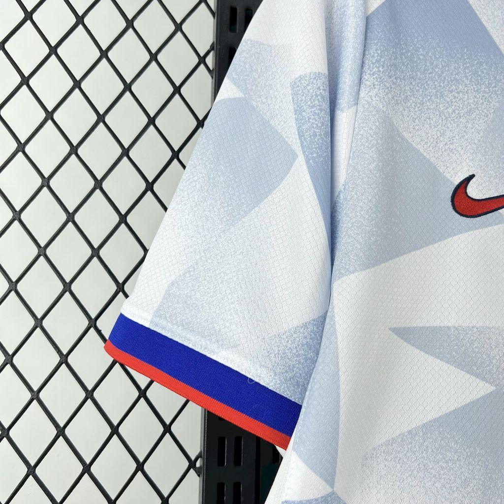 Maillot USA 2025-26 Le 12 -ème Maillot, maillot de football aux couleurs américaines avec logo et design moderne.
